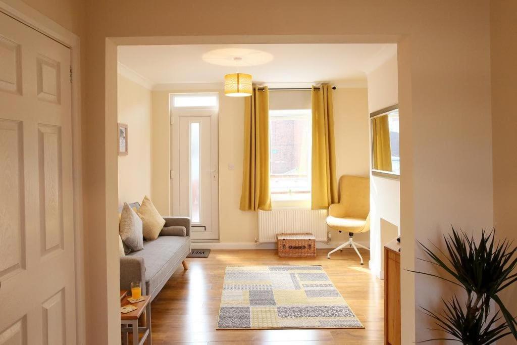 Stylish Norwich Stay Near Cathedral With Parking ภายนอก รูปภาพ